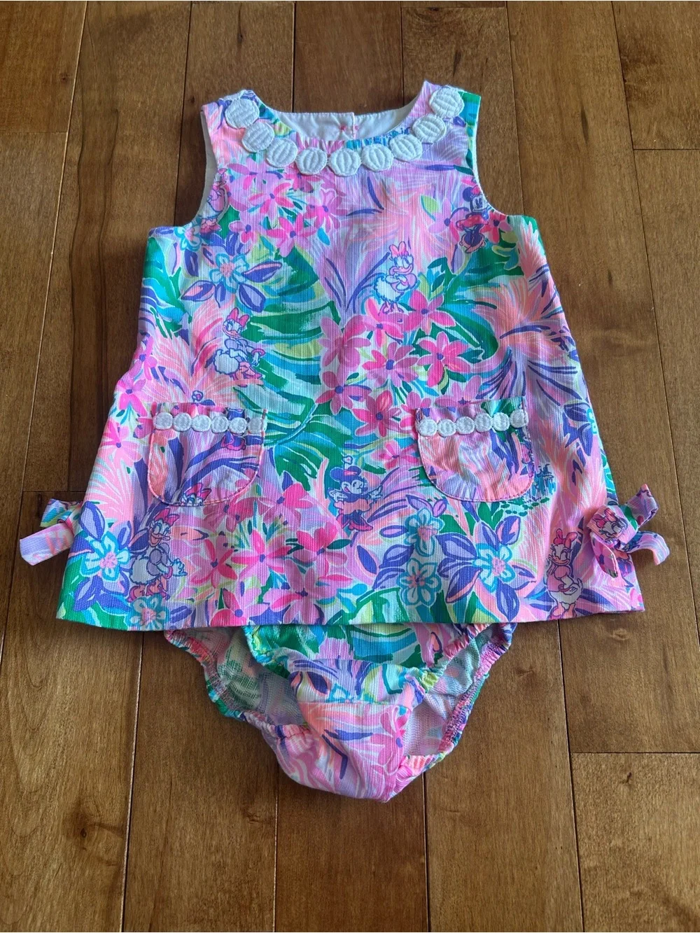 Lilly Pulitzer Disney Parks Collection Disney Dreamin’ Set 12-18 Minnie Daisy
